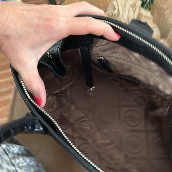 Brighton large black leather purse. Has pockets & compartments. Used but good. - Picture 7 of 14